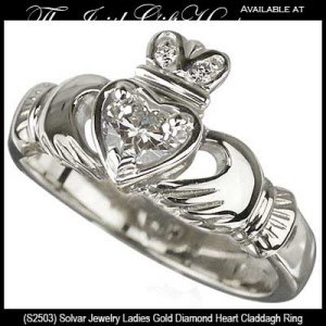 Solvar Jewelry Ladies Gold Diamond Claddagh Ring