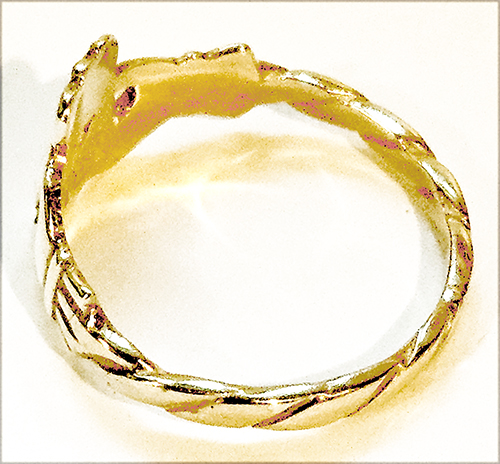 Gold Claddagh Rings