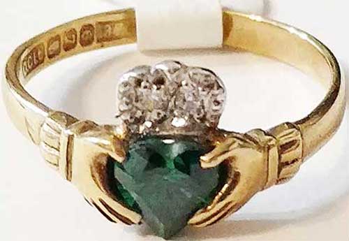 Emerald Claddagh Ring - Gold - 644se