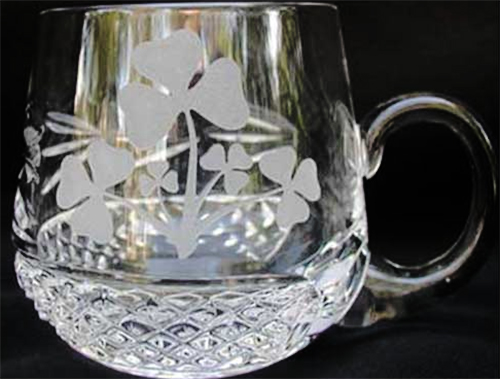https://theirishgifthouse.com/contents/media/l_galway-crystal-baby-cup-shamrocks_20200213152737.jpg