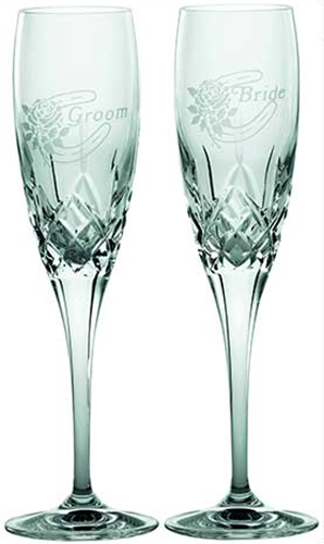 https://theirishgifthouse.com/contents/media/l_irish-champagne-flutes-galway-crystal-27022.jpg